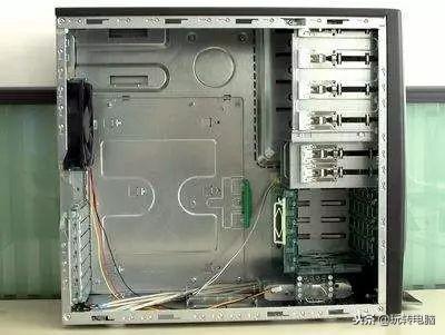 臺式機機箱漏電是怎么回事（電腦機箱漏電的解決方法）(1)