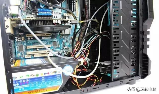 臺式機機箱漏電是怎么回事（電腦機箱漏電的解決方法）(5)