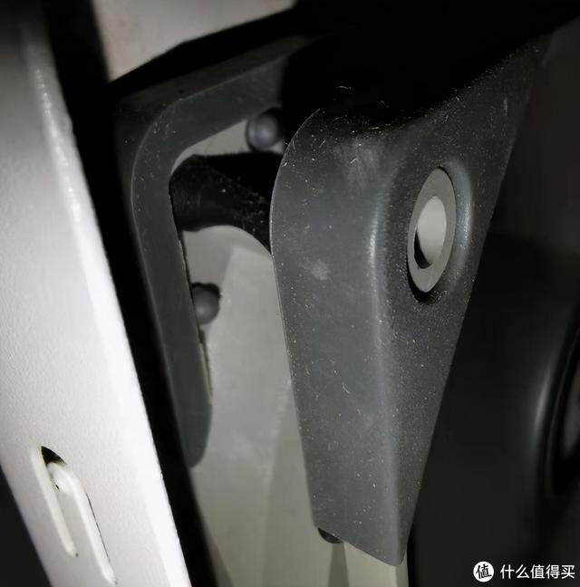主機機箱風(fēng)扇怎么裝（關(guān)于加裝機箱風(fēng)扇的幾種固定方法）(9)