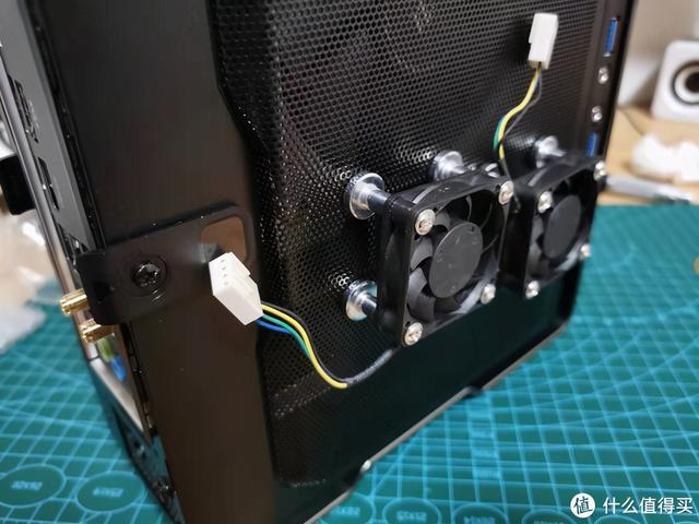 主機機箱風(fēng)扇怎么裝（關(guān)于加裝機箱風(fēng)扇的幾種固定方法）(15)