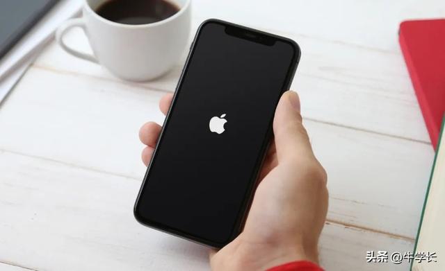 手機(jī)開(kāi)不了機(jī)教你一招修復(fù)（iPhone內(nèi)存滿了開(kāi)不了機(jī)咋辦）(2)