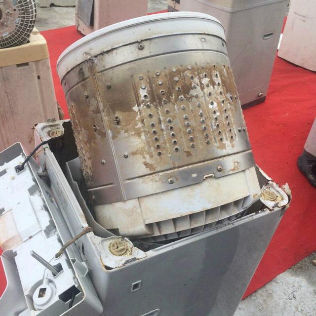 洗衣機清洗教程（清洗洗衣機用什么方法最干凈）(1)