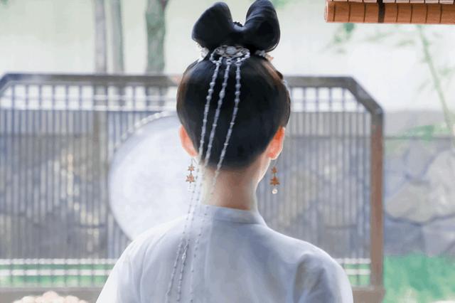 麻花辮盤發(fā)簡單易學(xué)（盤發(fā)和雙馬尾才是古裝少女標(biāo)配）(21)