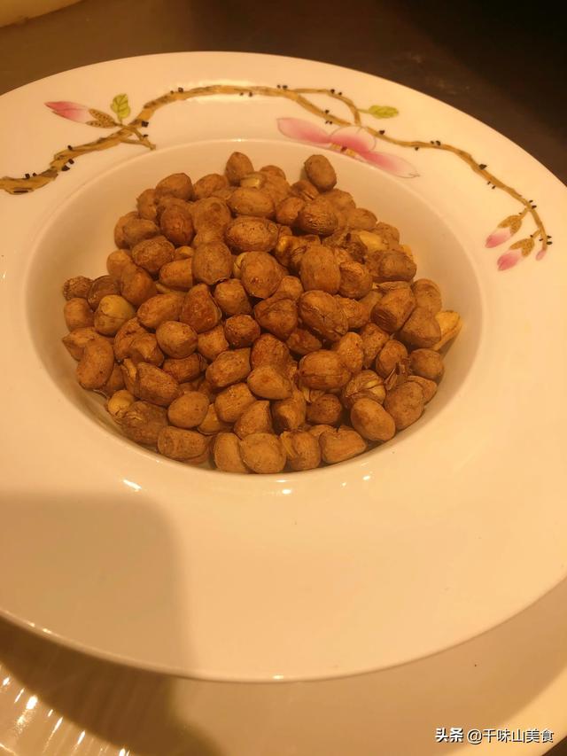 微波爐怎樣烤花生米（花生米用微波爐怎么打又香又好吃）(7)