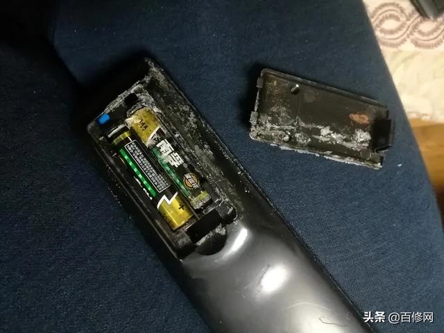 空調(diào)遙控器沒反應是怎么回事（空調(diào)遙控器不能開機故障維修方法）(2)