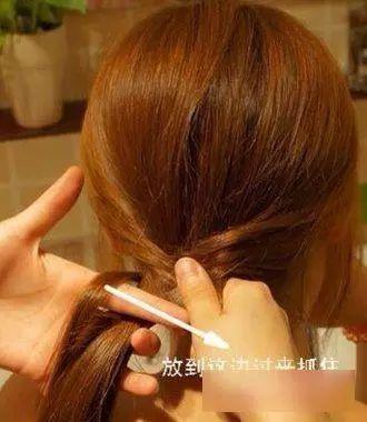 魚尾麻花辮怎么編（魚尾辮簡單易學(xué)圖解）(13)
