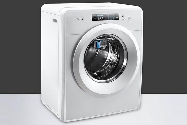 洗衣機(jī)進(jìn)水口漏水怎么辦（家用洗衣機(jī)漏水原因及解決方法）(2)
