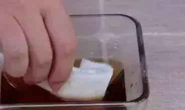 冰箱清洗方法詳細(xì)步驟（家用小妙招秒學(xué)怎么清洗冰箱）(13)