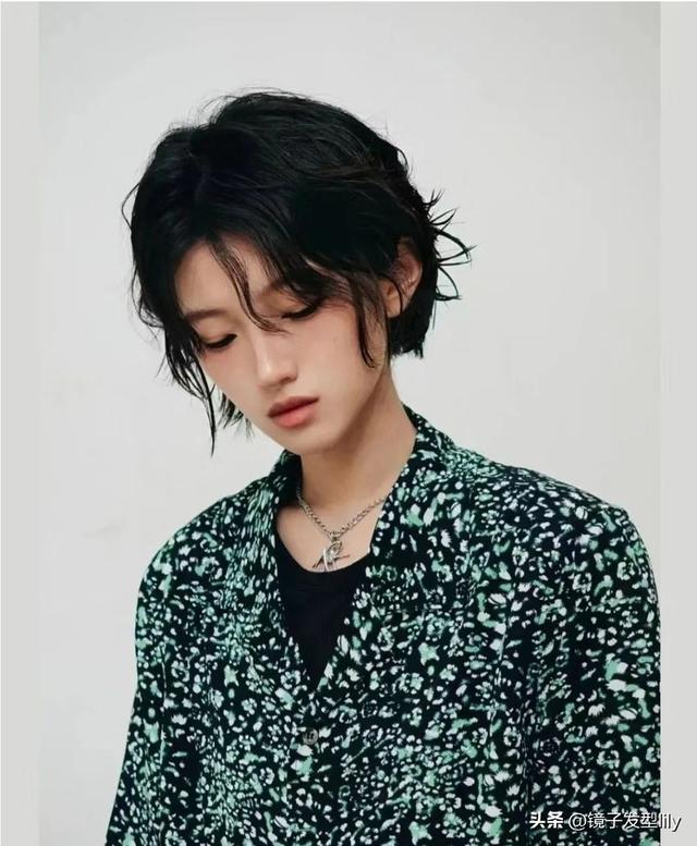 什么樣的發(fā)型好看（今秋選擇這四種發(fā)型）(11)
