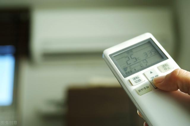 空調(diào)遙控器有電但無法遙控怎么辦（空調(diào)遙控器正常開不了機(jī)什么原因）(1)