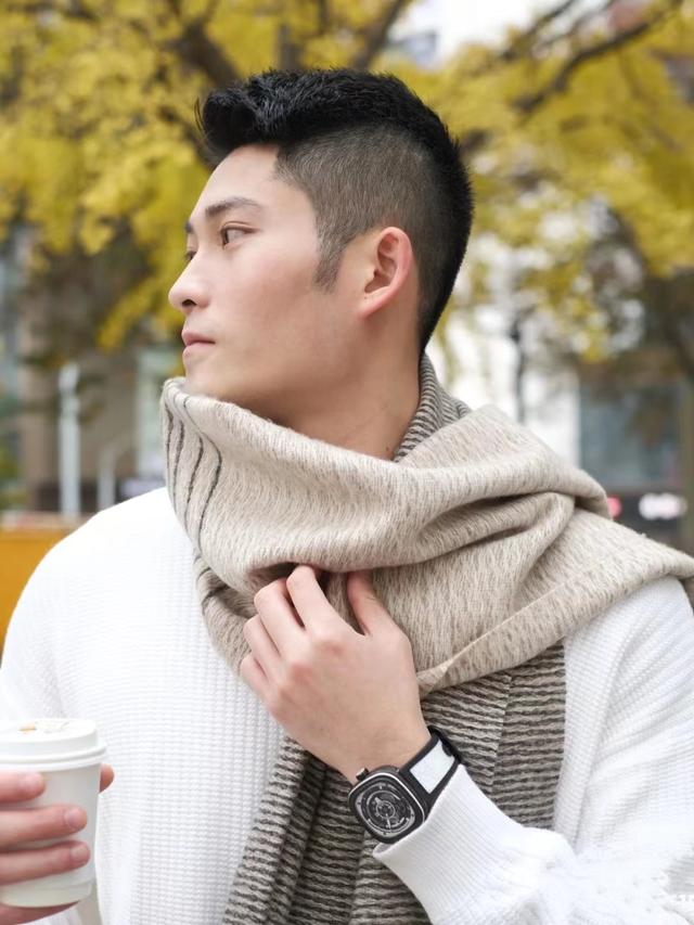 男生圍巾的系法（男士必學(xué)的“五種”圍脖系法）(7)