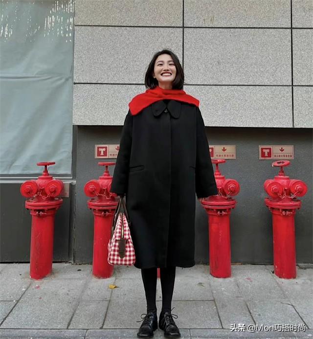 冬天衣服搭配圖片女生（冬天穿靴褲怎么搭配衣服好看）(6)