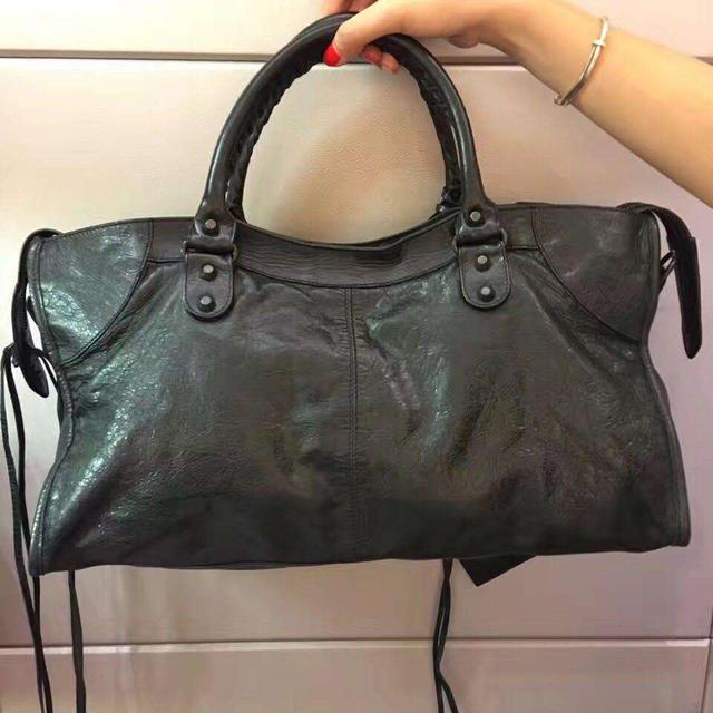 女包品牌有哪些牌子（頂級奢侈品包包排行榜）(8)