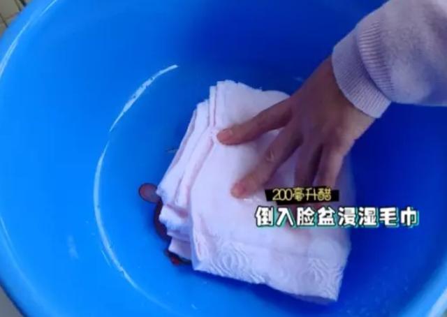怎么清理洗衣機(jī)的污垢（教你一個(gè)小妙招快速清洗洗衣機(jī)）(3)